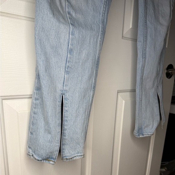 Abercrombie & Fitch Curve Love Ultra High Rise 90s Jeans with Slit - Size 29/8R - Picture 9 of 11